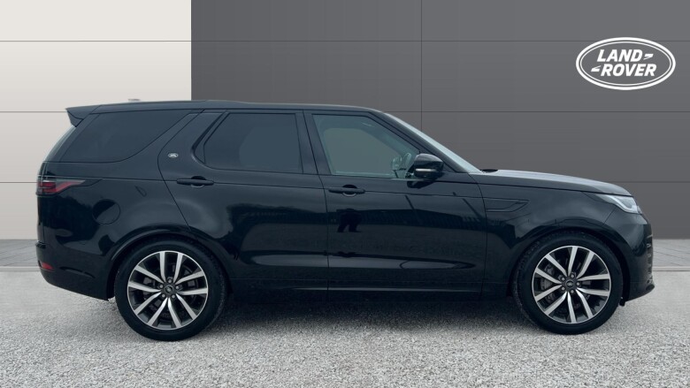 Land Rover Discovery 3.0 D300 R-Dynamic SE 5dr Auto Diesel Station Wagon